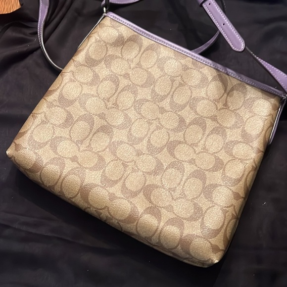 Coach File Crossbody in Signature Canvas - Picture 2 of 6